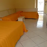 King's House 4* Mascali