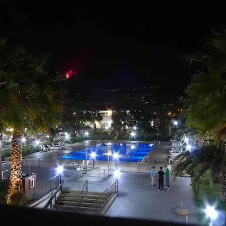 King's House 4* Mascali